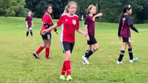 Filha de Brasileiros que se destaca no Futebol Feminino em Massachusetts. Conheça Laís Oliveira