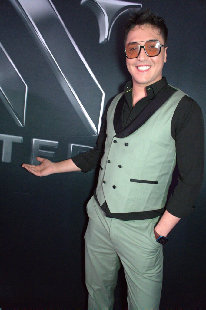 Bruno Zimny, fundador da Luz Production e editor-chefe da Zimny Magazine, no NYFW.