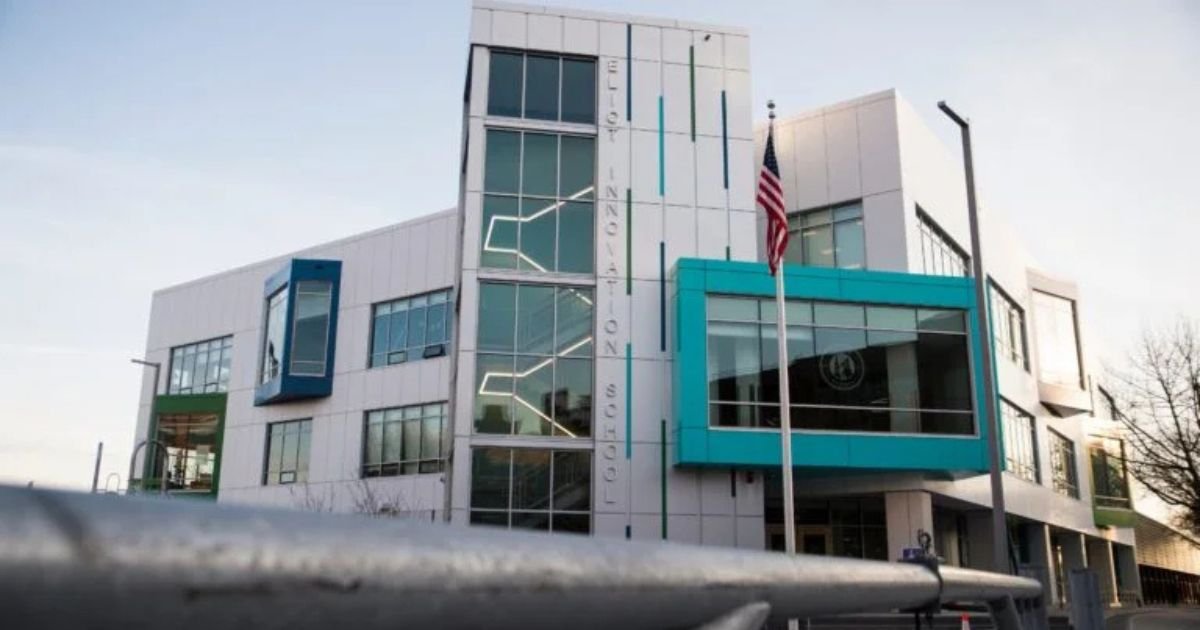 Boston se torna a primeira grande cidade dos EUA a exigir proficiência em IA nas escolas públicas