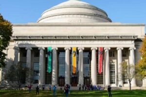 MIT e AASA Lançam Iniciativa em Boston para Moldar o Futuro da IA nas Escolas Públicas