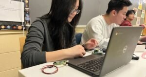 Missão Artemis II: Estudantes de Massachusetts celebram recorde espacial e novas descobertas lunares