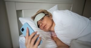 O “Digital Aging” e o Olhar: Como reverter o cansaço das telas