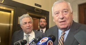 Câmara de Massachusetts aprova proibição de redes sociais para menores de 14 anos