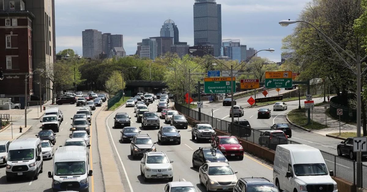 Motoristas em Alerta: Storrow Drive Terá Fechamentos Noturnos Diários até Agosto