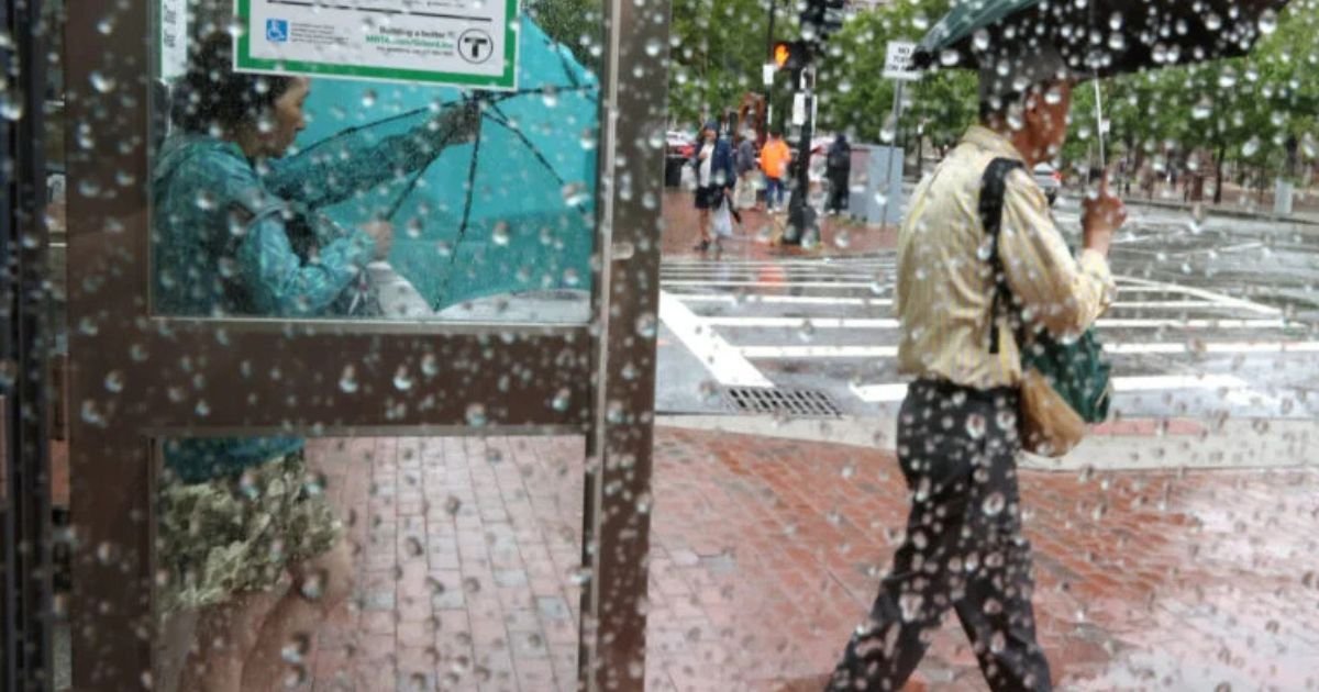 Chuvas torrenciais e risco de inundações repentinas afetam o trânsito da Grande Boston nesta segunda-feira