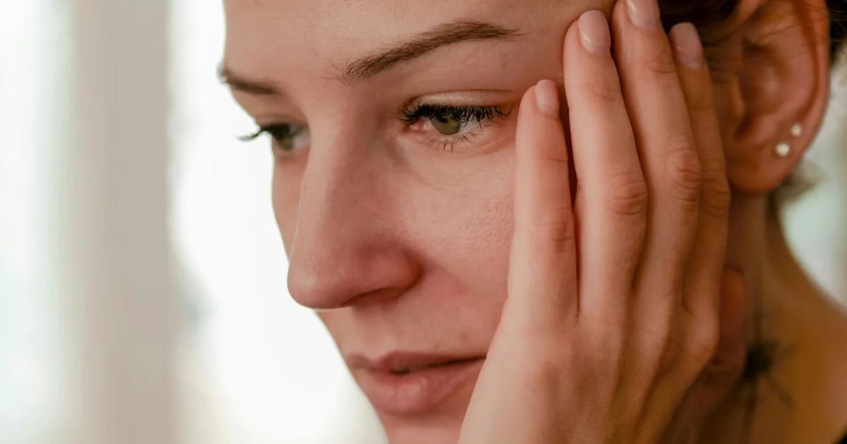 Quando o Estresse Aparece na Pele: Ansiedade, Cortisol e Inflamação