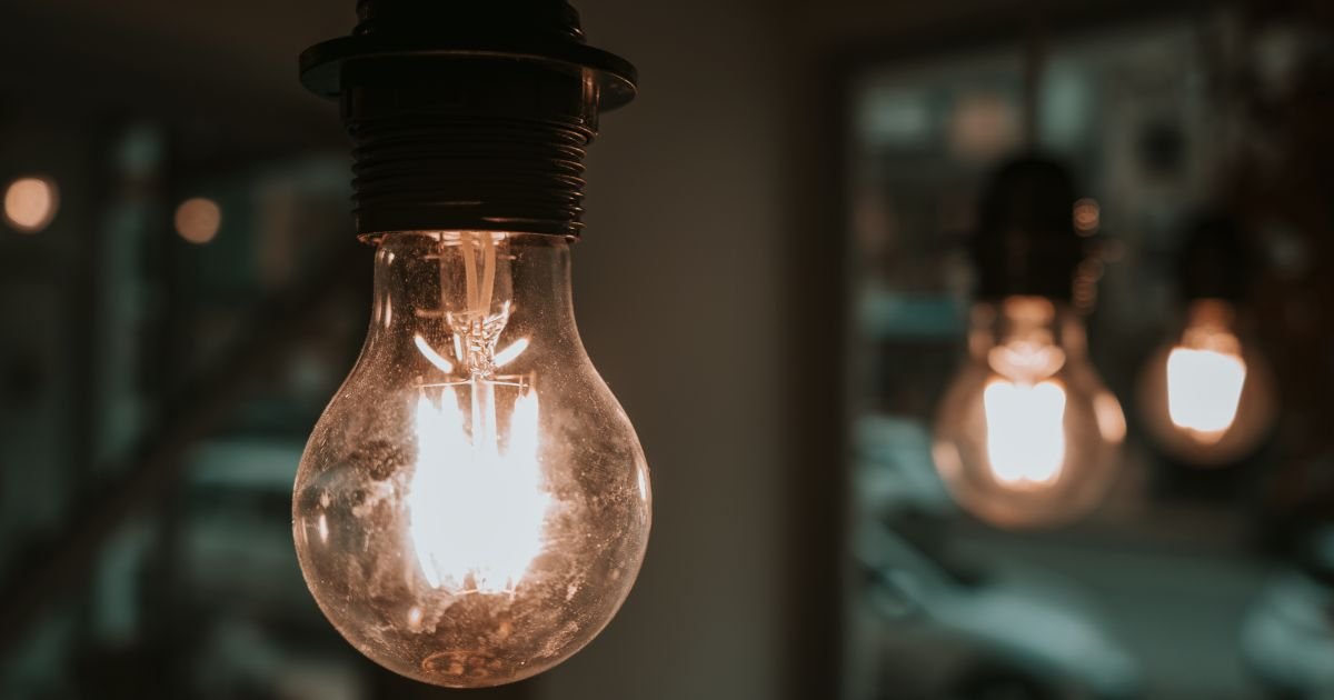 Massachusetts Anuncia Novas Tarifas de Energia e Programas de Auxílio para o Inverno