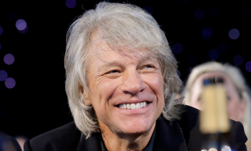 Jon Bon Jovi celebra chegada de neta e apoia casamento do filho com Millie Bobby Brown