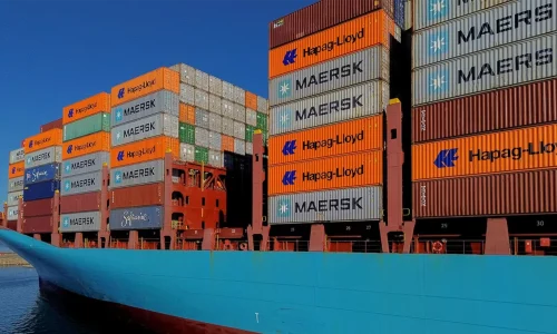 Empresários nos EUA enfrentam incertezas com novo aumento de tarifas a partir de 1º de agosto