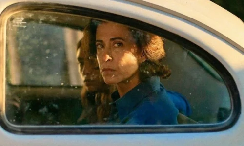 Fernanda Torres é convidada pela Academia do Oscar