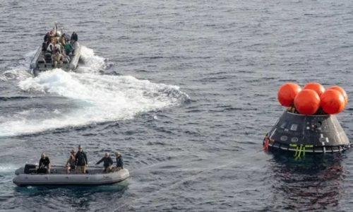 Missão Artemis II: Astronautas retornam à Terra após jornada histórica à Lua