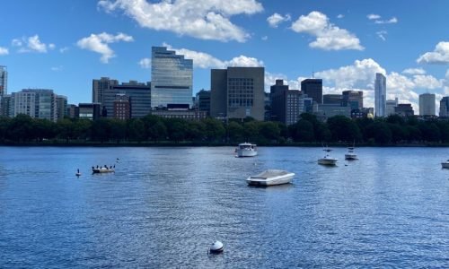 Clima fora do padrão no início da primavera chama atenção de meteorologistas na Nova Inglaterra