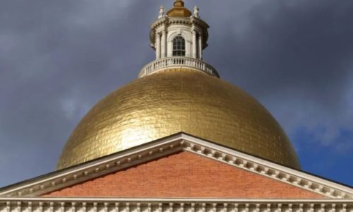 Câmara de Massachusetts aprova projeto que flexibiliza regras para o aborto em estágios avançados