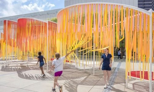 🌸💪 Março se despede, mas a força das mulheres permanece