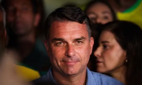 Flávio Bolsonaro Apresenta Propostas para Mudanças Constitucionais e Reformas no 2º Turno