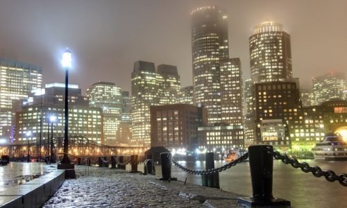 Alerta em Massachusetts: Tempestade traz ventos de 96 km/h e risco de inundação nesta segunda