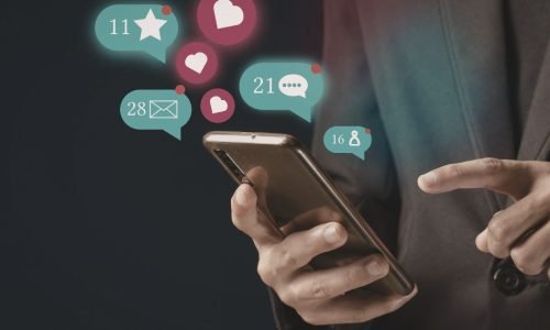 Câmara de Massachusetts vota hoje proibição de redes sociais para menores de 14 anos