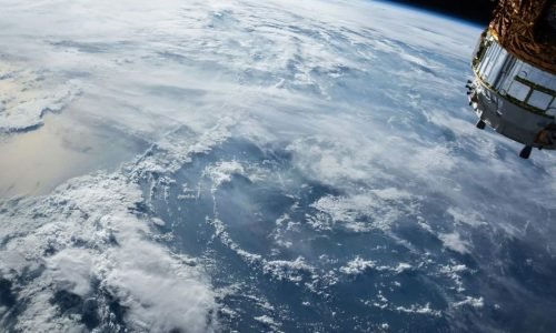 EUA Confirmam Armas em Órbita e Elevam Tensão na Corrida Espacial