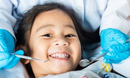 FDA restringe suplementos de flúor para crianças nos EUA