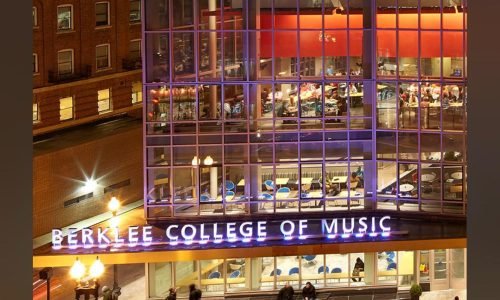 Brasileiros em Ascensão: Música, Arte e Charme Brasileiro em Boston