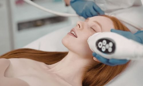 Hein Esthetics lança campanha especial de Dia das Mães com descontos de até 50% em tratamentos estéticos avançados