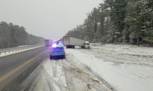 Caos no gelo: New Hampshire atende mais de 200 chamados durante nevasca