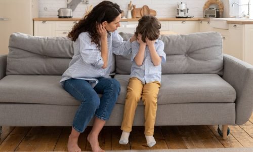 Entre lágrimas e mochilas vazias: A força que descobrimos juntos