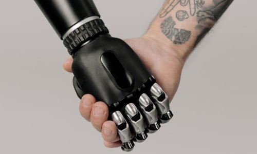 O “Trabalho de Conexão”: Por que a Inteligência Artificial não substitui a empatia humana?