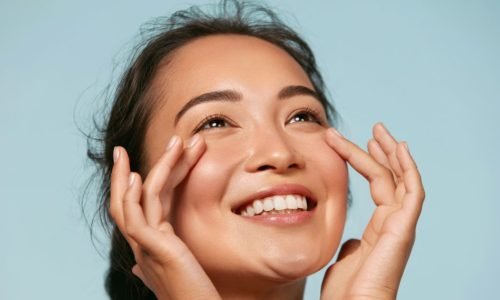 O Despertar do Skin-Minimalism: Por que “Menos” é a Nova Fronteira da Estética